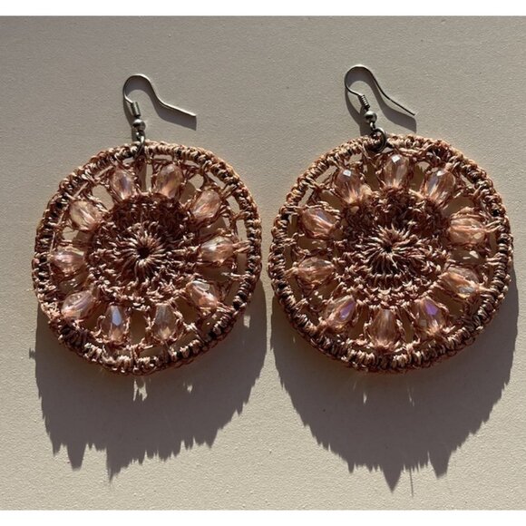 Vintage Crocheted Women’s Hook Earrings Mandela Boho Design Warm Rose Glass - Picture 2 of 11
